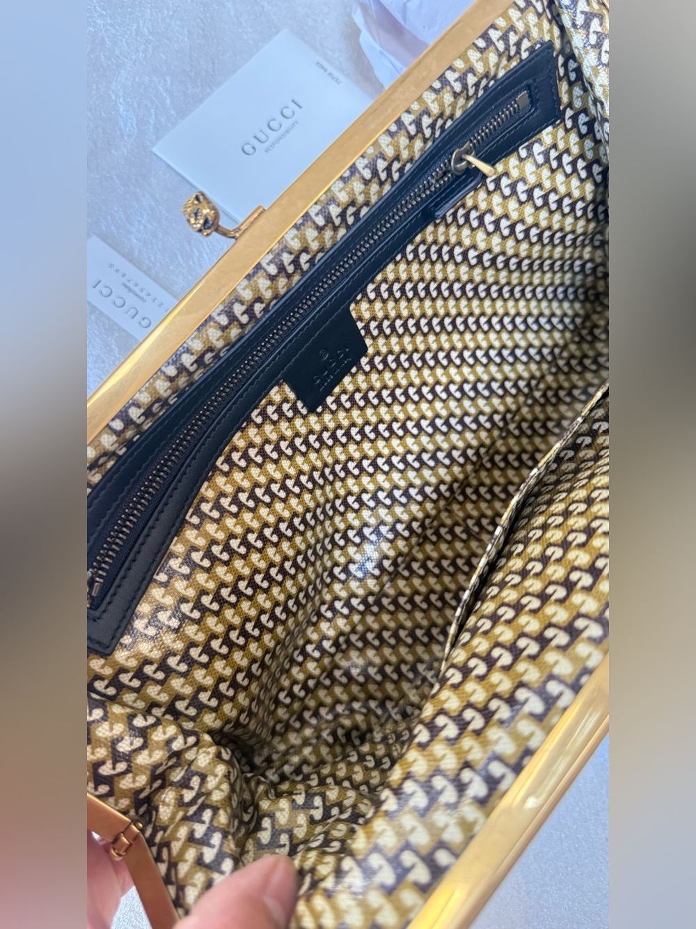 •••SOLD•••Auth Gucci Ophidia Kisslock Frame Clutch Suede Medium In Brown - Picture 15 of 17